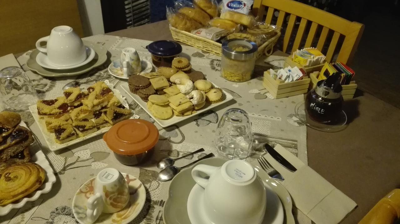 Minavill La Casa Sulle Dolomiti Bed and Breakfast Fiera Di Primiero Exteriör bild